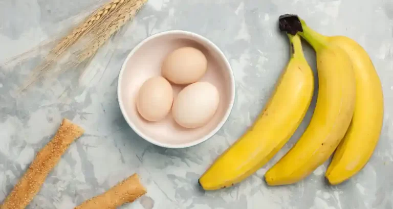 Is It Dangerous To Eat Bananas And Eggs Together?